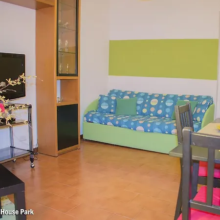 Andrew's House & Free Park * La Spezia